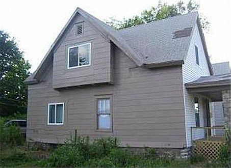 2nd image of 2334 Jackson Ave
