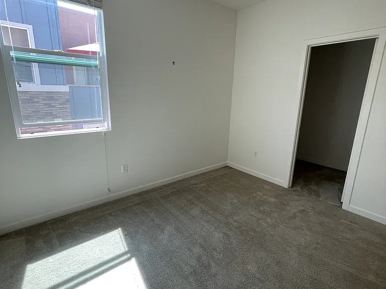 4956 Willow #B — Photo 15