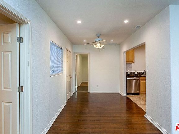 3rd image of 11746 Exposition Blvd