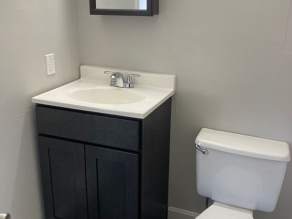 5th image of 640 Washington St APT 9