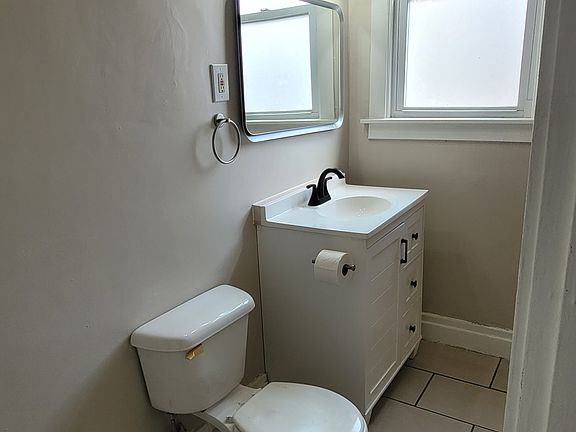 4th image of 6924 S Cornell Ave Unit 1