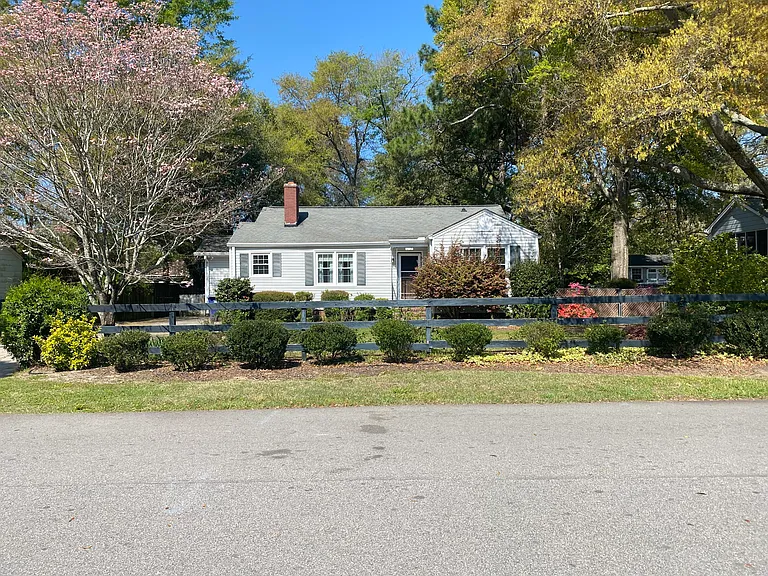 337 E Boundary Ave SE — Photo 2