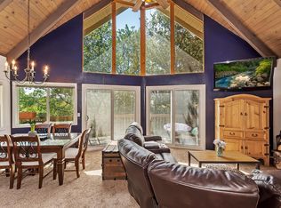 1148 Grass Valley Rd, Lake Arrowhead, CA 92352