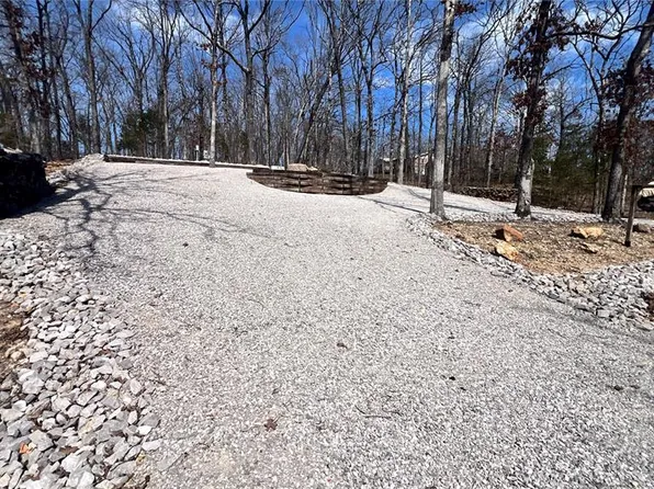 1036 Erie Trail Dr, Perryville, MO 63775