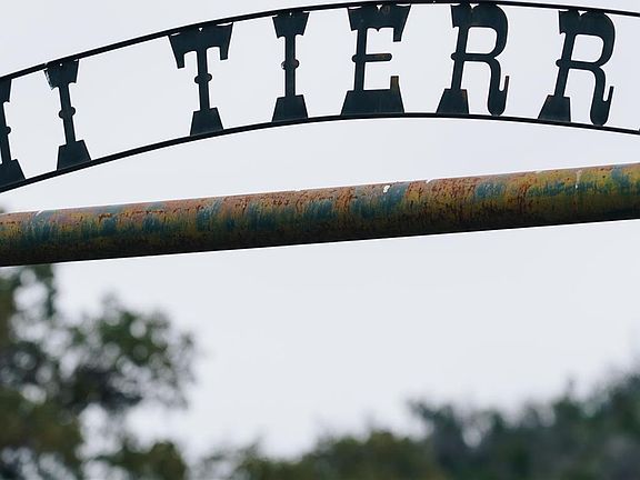 2nd image of 1850 W Ranch Road 337