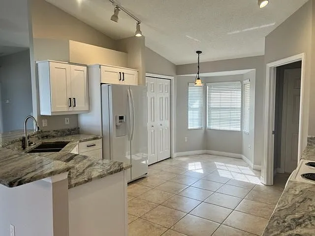 6415 Horizon Point Dr — Photo 13
