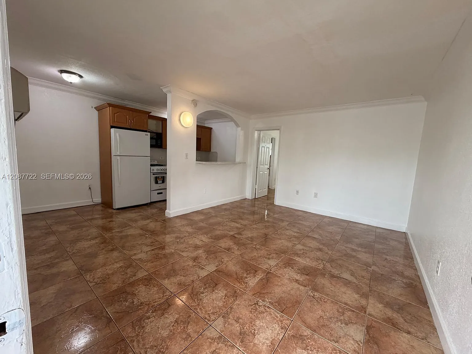 Coral Terrace Condo — Photo 4