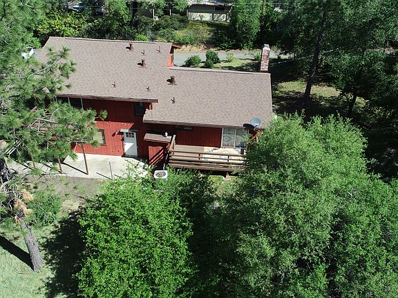 5th image of 302 Diana Ct