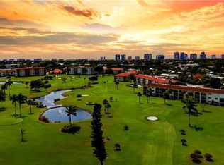 21 High Point Cir E APT 309, Naples, FL 34103