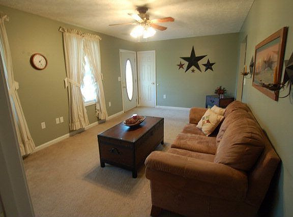 2nd image of 108 Brittany Ln
