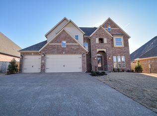 5809 SW Hyde Park, Bentonville, AR 72712