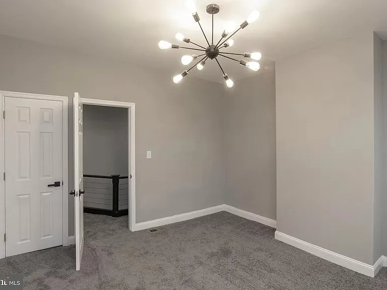 1229 Glyndon Ave — Photo 15
