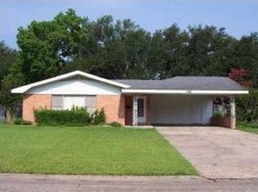 138 Petticoat Ln, Lake Charles, LA, 70605