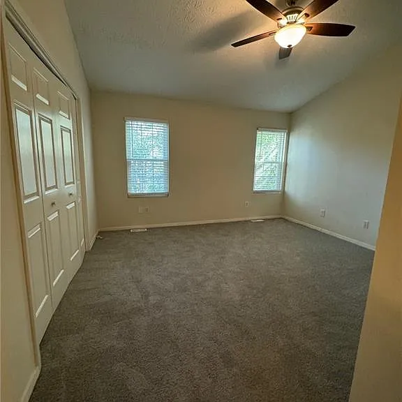 1306 Wedgewood Ct — Photo 13