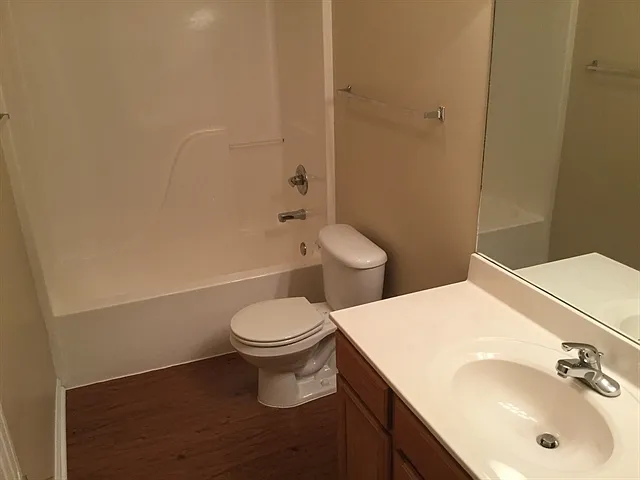 1832 Silver Cloud Ln — Photo 11
