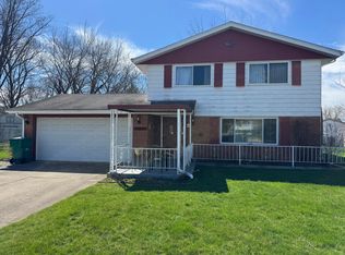 6 Danzig Ln, Fairborn, OH 45324