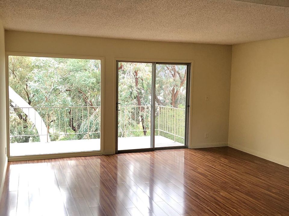 2nd image of 2076 Valderas Dr APT K