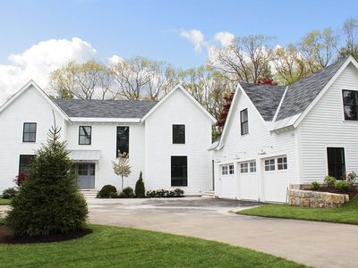 22 Lathrop Rd, Wellesley, MA, 02482
