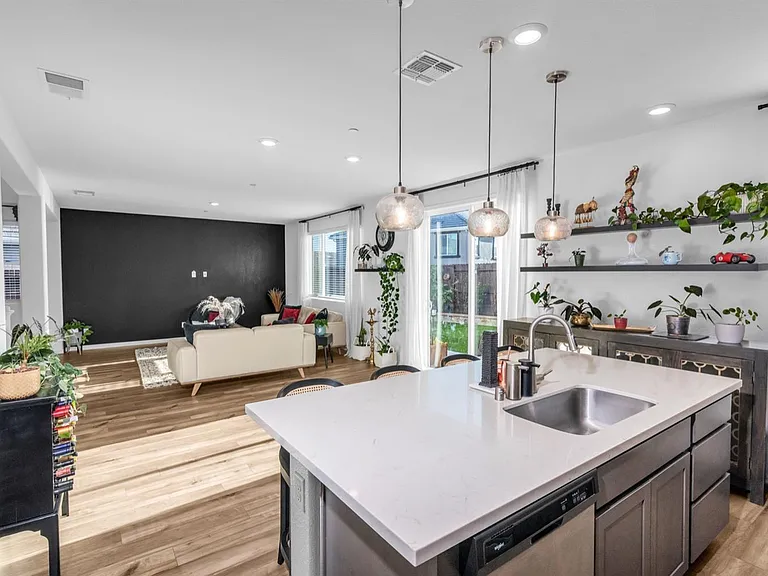 4583 Butterfly Ridge Dr — Photo 15
