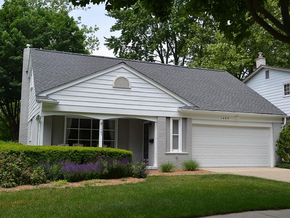 1st image of 1485 King George Blvd