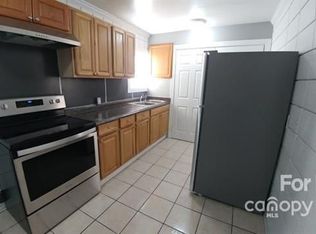 104 Clegg St, Statesville, NC 28677