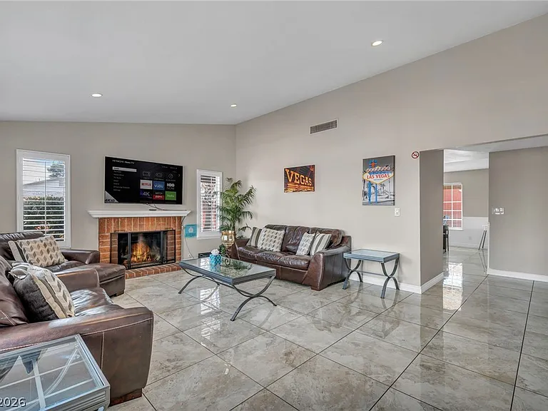 2269 McCoig Ave — Photo 5