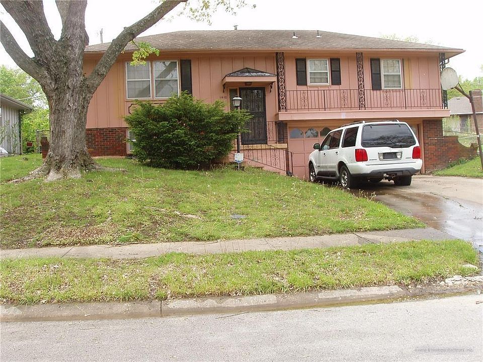 2nd image of 1410 N 77th St