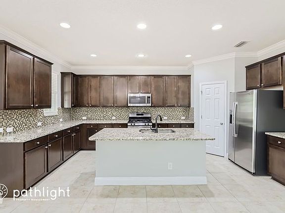 2nd image of 919 Berry Leaf Ct