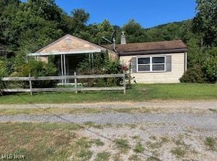 19 Howard Dr, Steubenville, OH 43952
