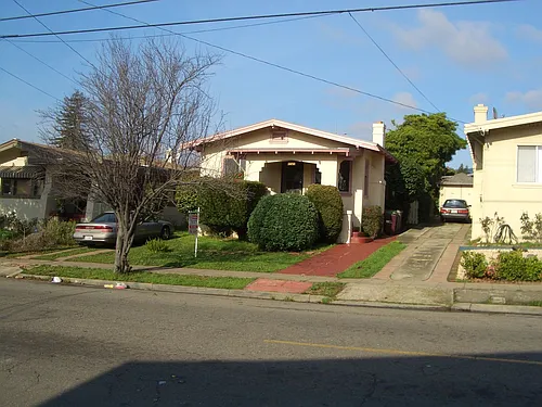 3212 School St Photo 1