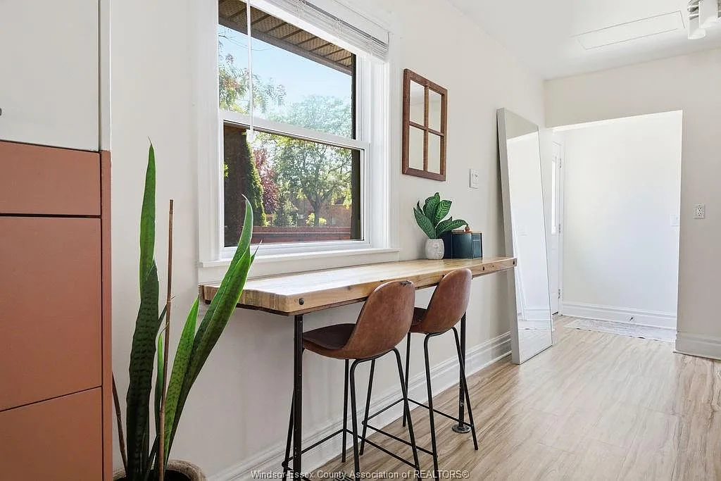 2 bed, $2,800 — Photo 3