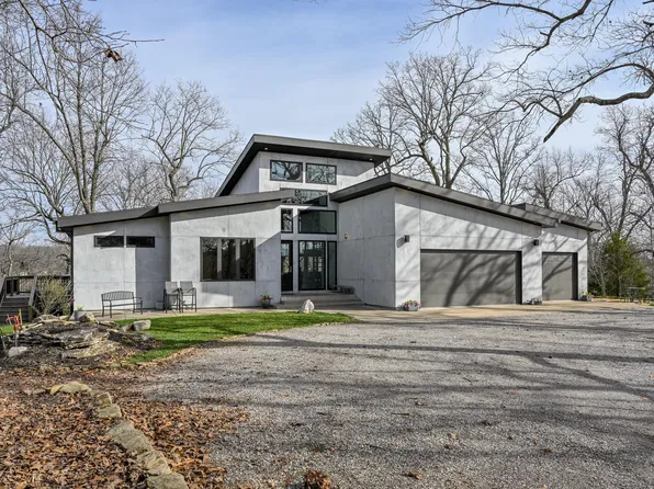 1898 Terrell Valley Drive, Republic, MO 65738