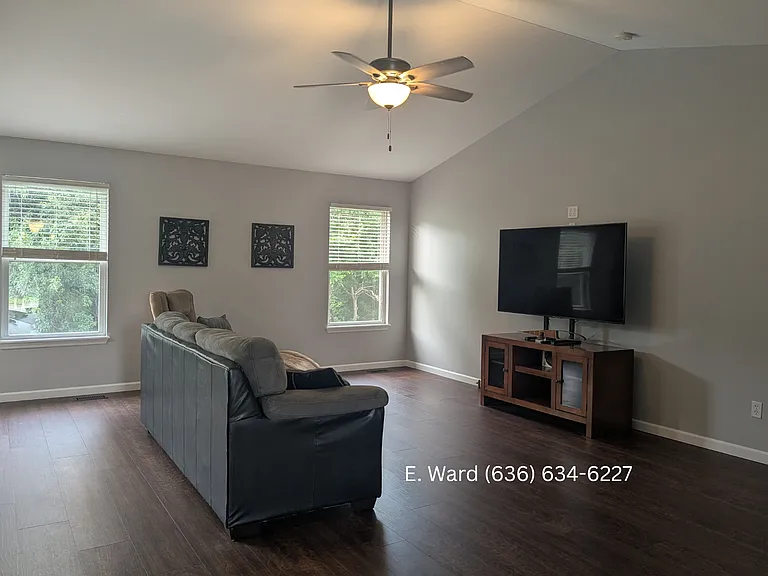 107 Trotters Creek Ln — Photo 3
