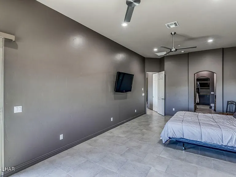 2520 Demaret Dr — Photo 21