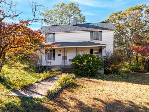 17 Transylvania St, Piedmont, SC 29673