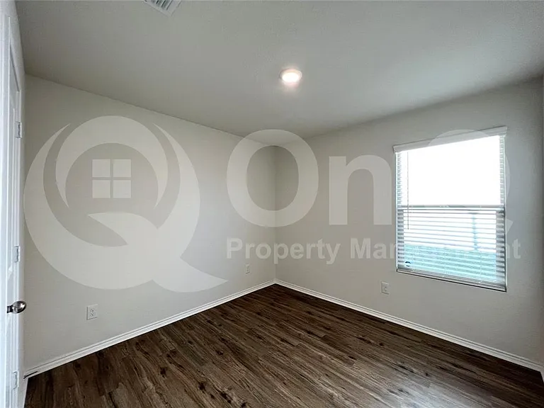 213 Anvil Dr — Photo 7