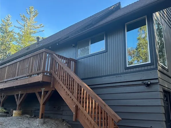 1068 Oak Ln, Lake Arrowhead, CA 92352