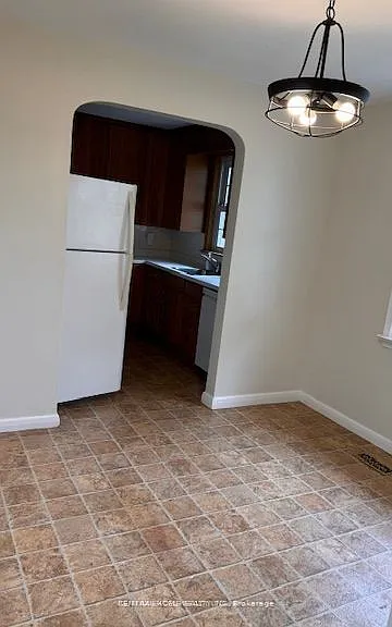 328 Jasper Ave — Photo 11