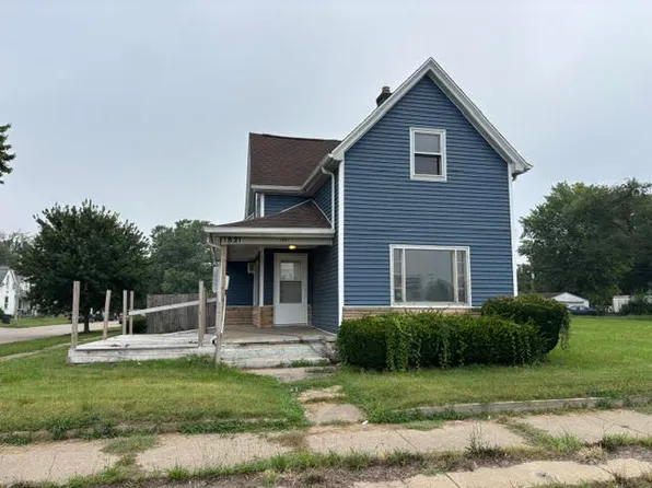 1821 W Sample St, South Bend, IN 46619
