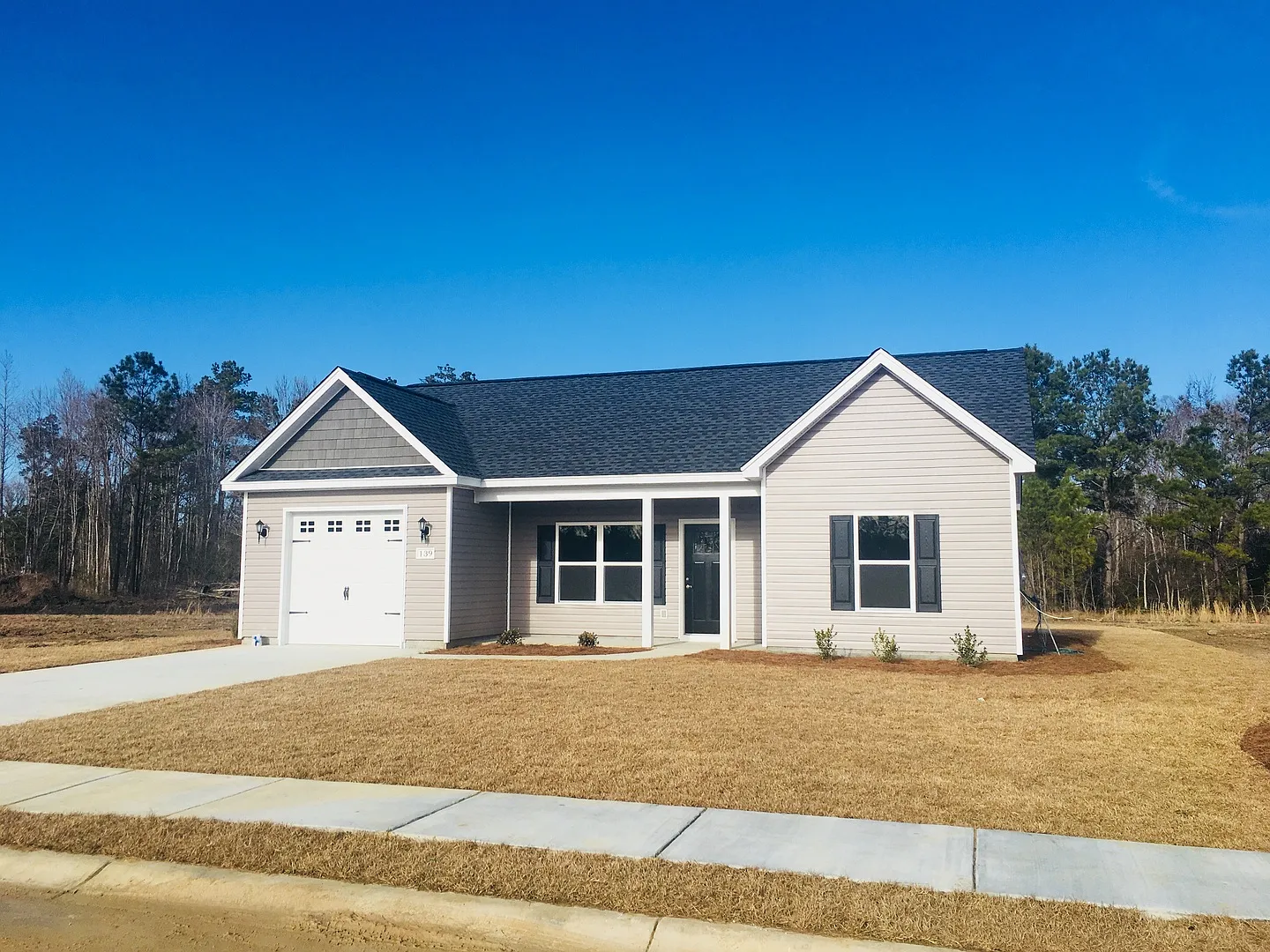 Available 3 Bedroom/ 2 Bath With Attached Garage! Beautiful Finishes Throughout — Photo 3