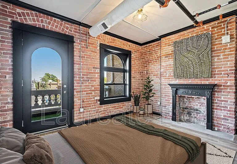 1490 N Lafayette St #405 — Photo 4