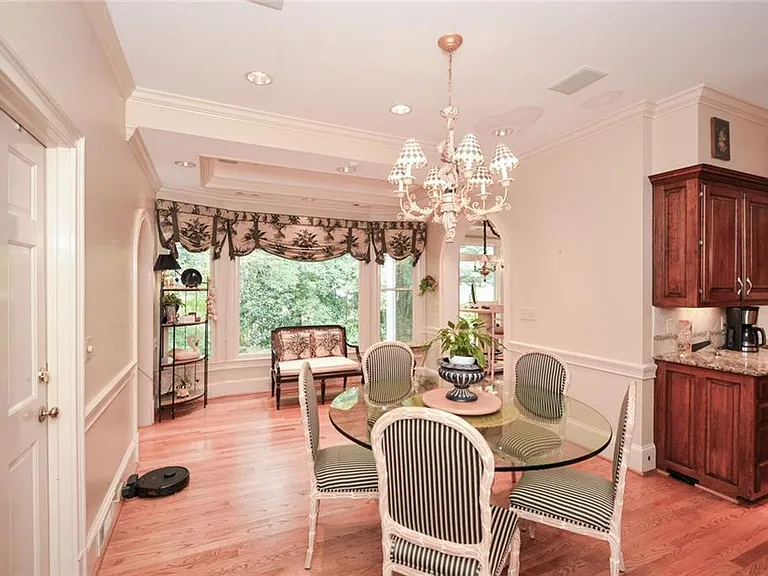 1640 Lazy River Ln — Photo 26