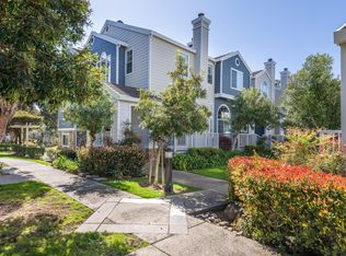 11 Pilot Cir, Redwood City, CA 94065