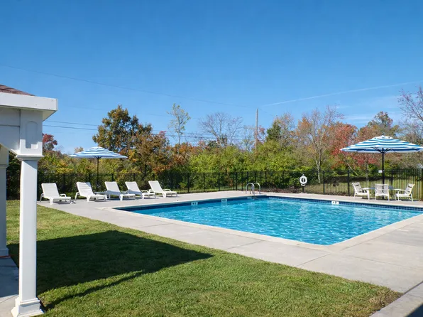 Clovernook Apartments