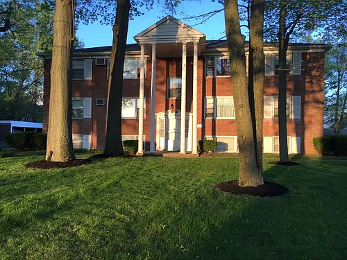 5033 Forest Park Pl #4 Photo 1