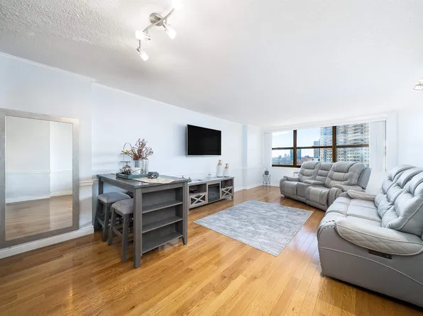 7002 Boulevard East APT 26J, West New York, NJ 07093
