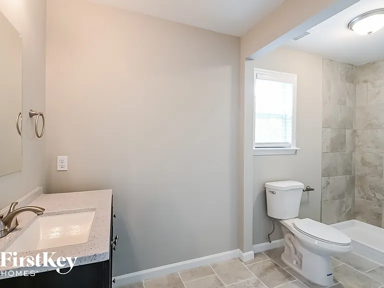 105 Amber Ln — Photo 9