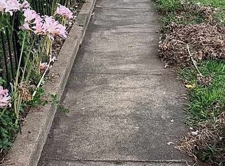 307 E Oak St, West Frankfort, IL 62896