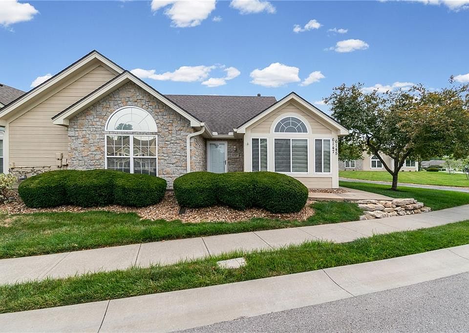 1st image of 6147 NE Kensington Dr #26B