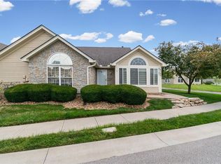 6147 NE Kensington Dr #26B, Lees Summit, MO 64064